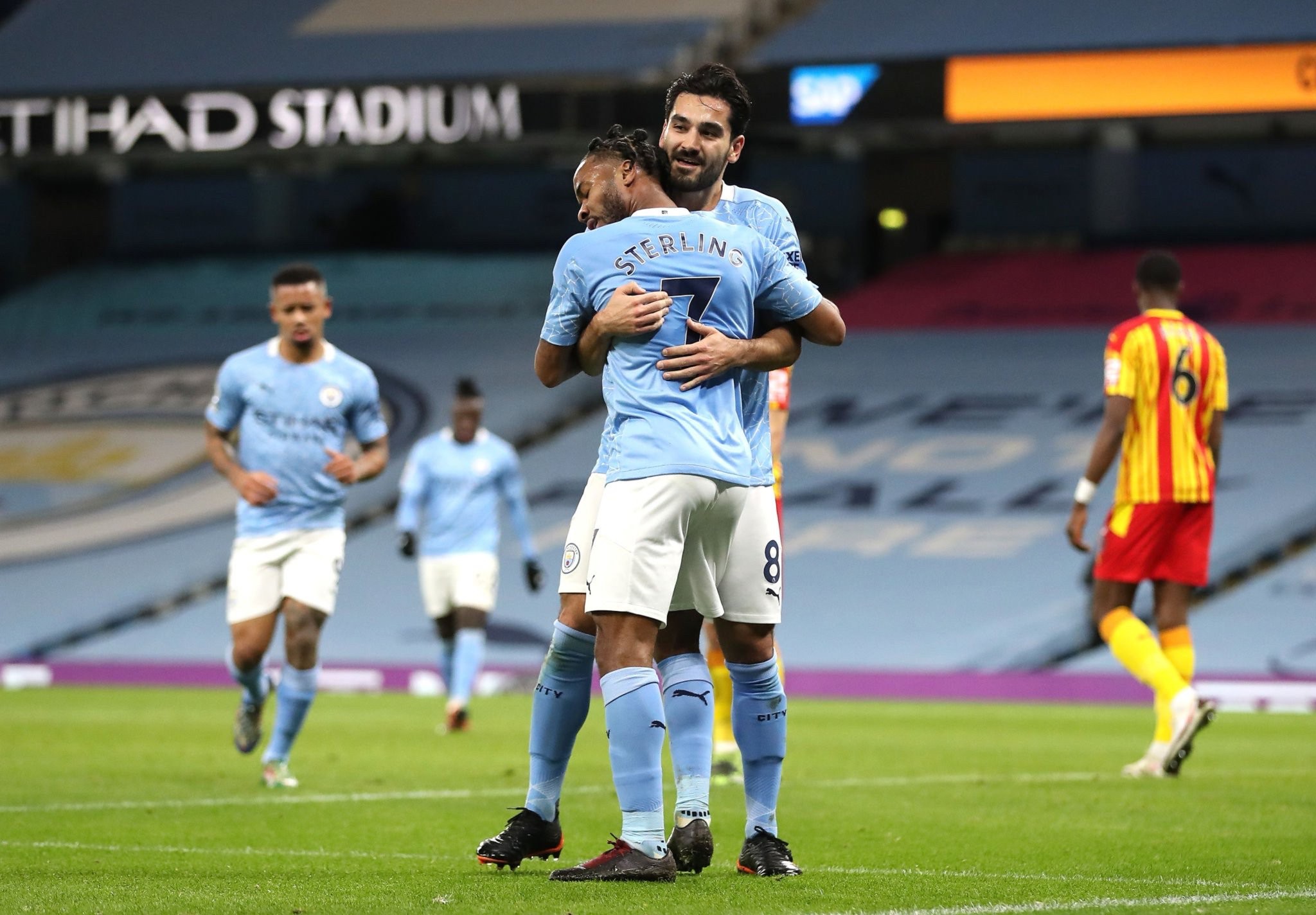 近年多个成 近年多个成